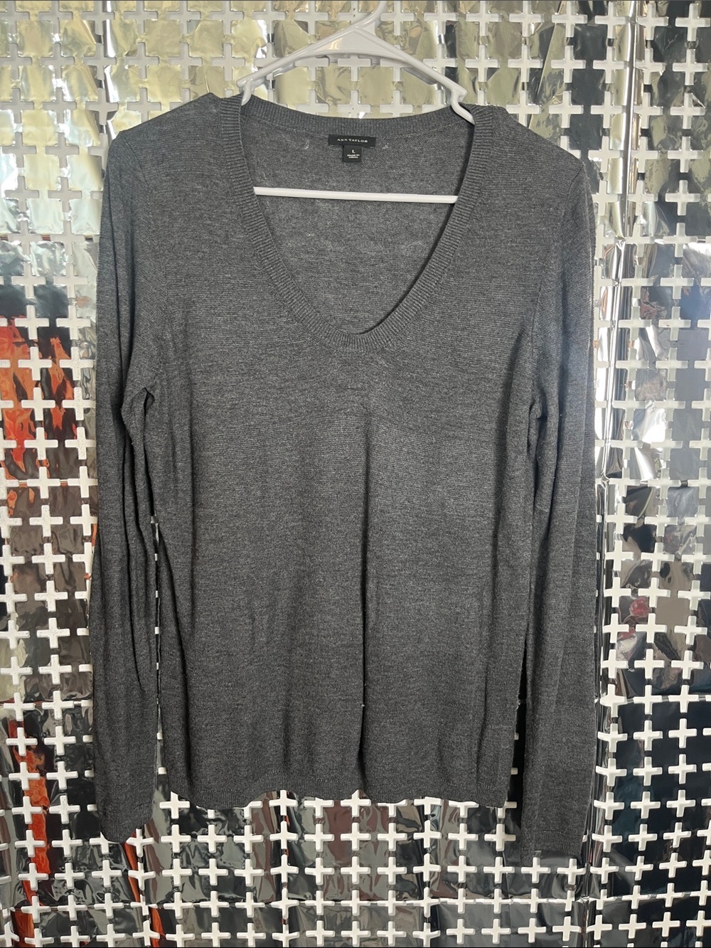Banana Republic Women's Dark Gray V-Neck Sweater